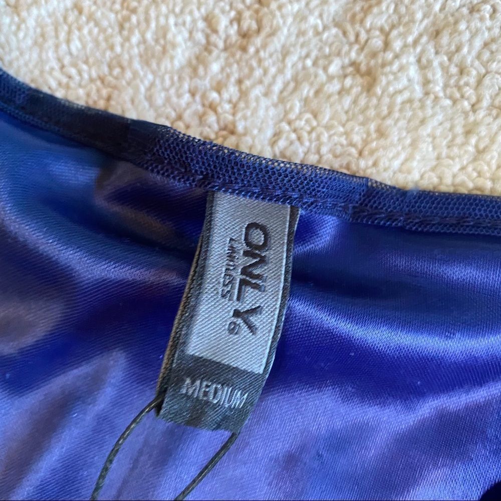 NWT beautiful blue Only sequinned tank top - Picture 8 of 13